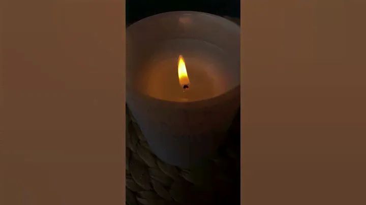 Свічка Jusk💛🕯Anton Candle#можноврекомендации #2022 #світло #світлопереможетемряву #jusk